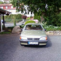 Opel Rekord E(2) 1.8 S
