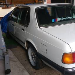 BMW 745i (E23)