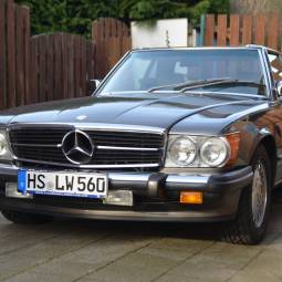 Mercedes-Benz 560 SL US-Ausf. (R 107)