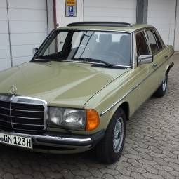 Mercedes-Benz 230 E (W 123)