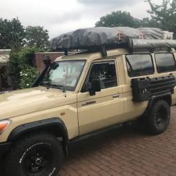 Toyota Landcruiser HZJ 78