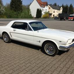 Ford / USA Mustang