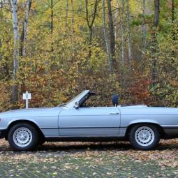 Mercedes-Benz 280 SL (R 107)