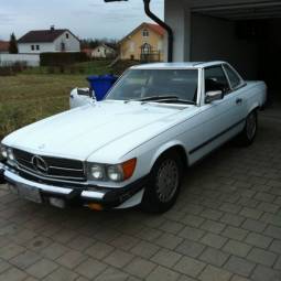 Mercedes-Benz 560 SL US-Ausf. (R 107)