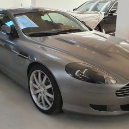 Aston Martin DB 9