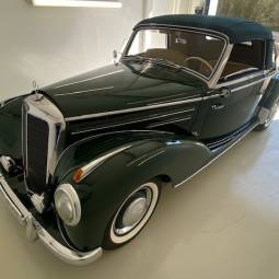 Mercedes-Benz 220 Cabriolet A (W 187)