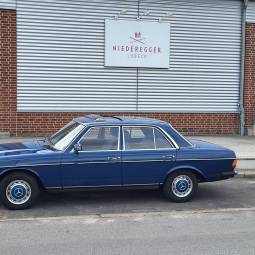Mercedes-Benz 300 D