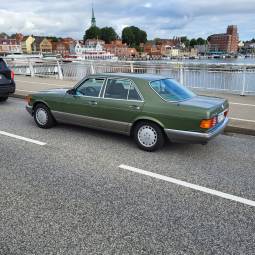Mercedes-Benz 300 SE W126