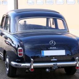 Mercedes-Benz 219 (W 105)