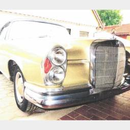 Mercedes-Benz 250 SE b (W 111)