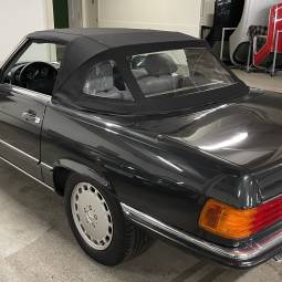 Mercedes-Benz 300 SL Kat (R 107)