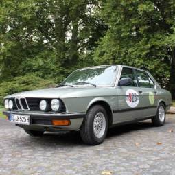 BMW 525e (E28)