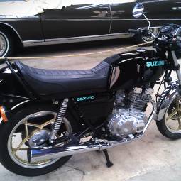 Suzuki GSX250E