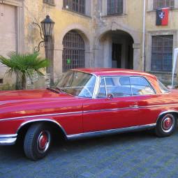  220 SE b (W 111)