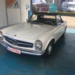 Mercedes-Benz 230 SL (W 113)