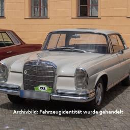 Mercedes-Benz 220 SE b (W 111)